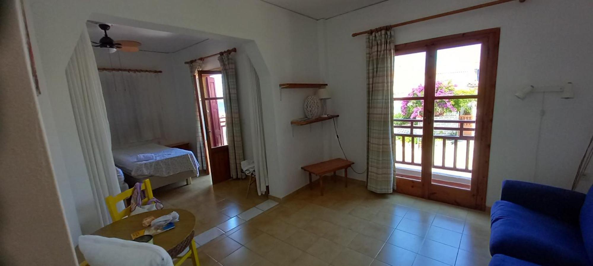 Evangelia Studios Sigrion Luaran gambar