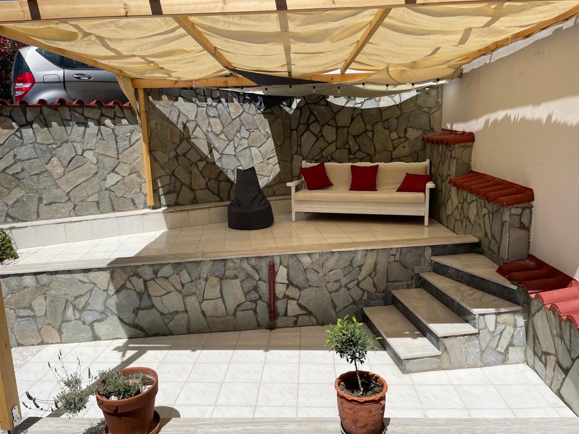 Evangelia Studios Sigrion Luaran gambar